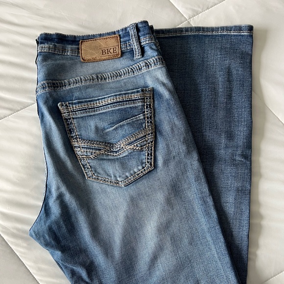 Men’s BKE Tyler Boot Cut blue jeans 36x34 - Picture 2 of 3